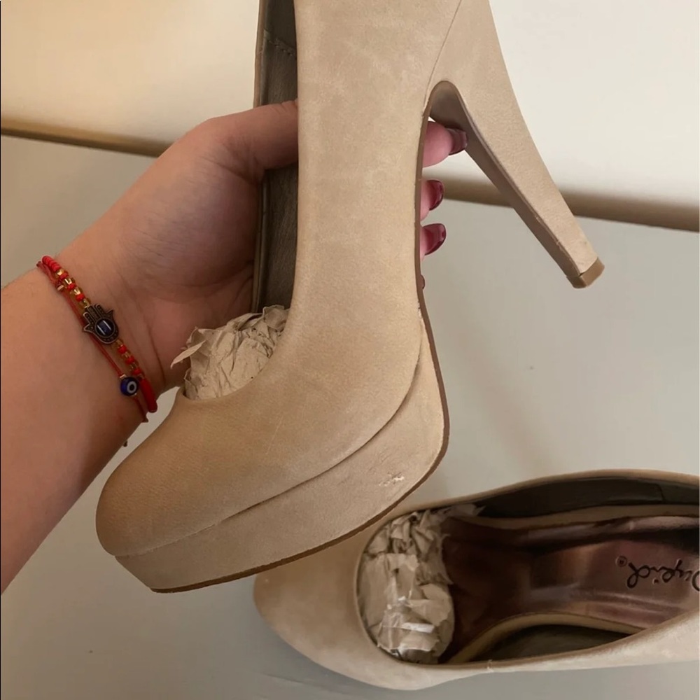 Nude heels - Picture 4 of 6